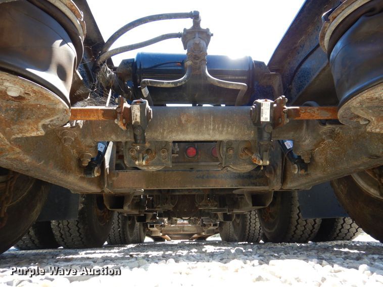 image for item KF9617 2008 Fontaine Magnitude 55H-26  lowboy equipment trailer