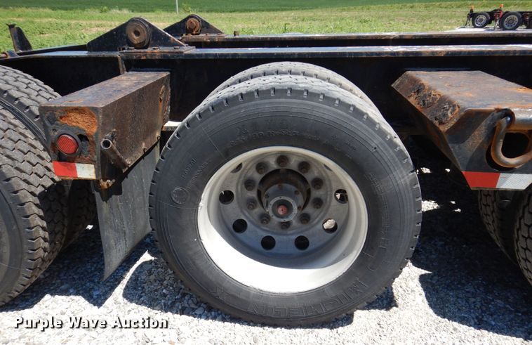 image for item KF9617 2008 Fontaine Magnitude 55H-26  lowboy equipment trailer