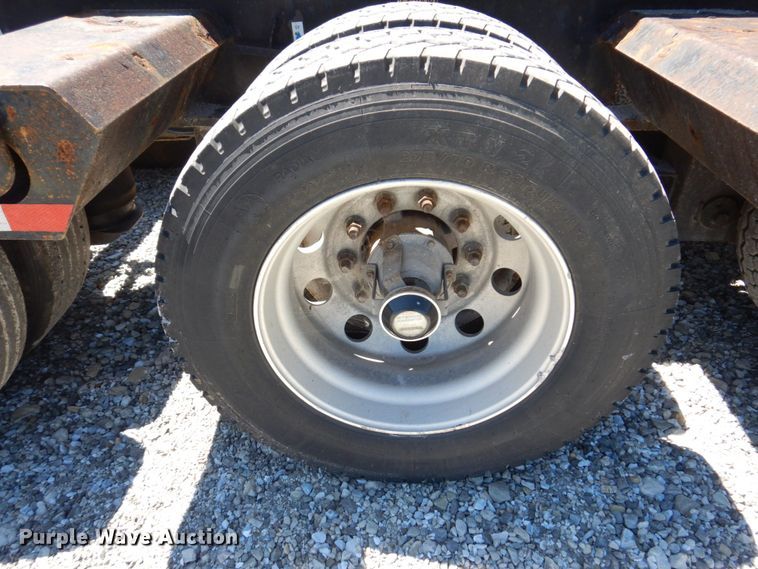 image for item KF9617 2008 Fontaine Magnitude 55H-26  lowboy equipment trailer