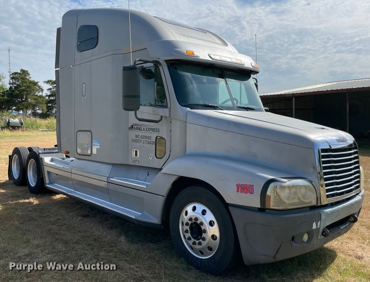 image for item KJ9906 2006 Freightliner Century Class ST120  semi truck