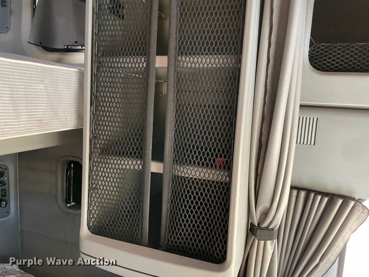 image for item KJ9906 2006 Freightliner Century Class ST120  semi truck