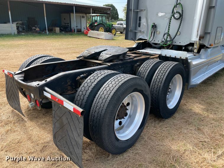 image for item KJ9906 2006 Freightliner Century Class ST120  semi truck