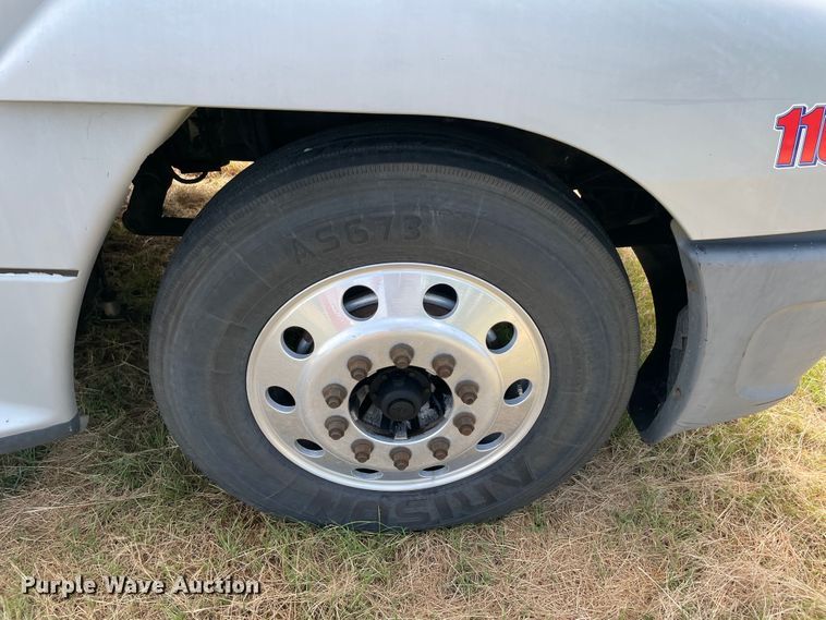 image for item KJ9906 2006 Freightliner Century Class ST120  semi truck