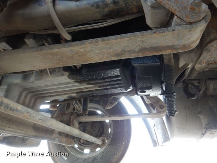 image for item KP9472 2005 Freightliner Columbia  semi truck