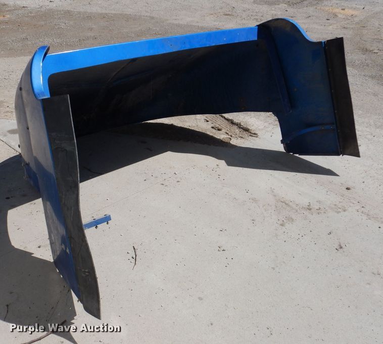 image for item KP9472 2005 Freightliner Columbia  semi truck