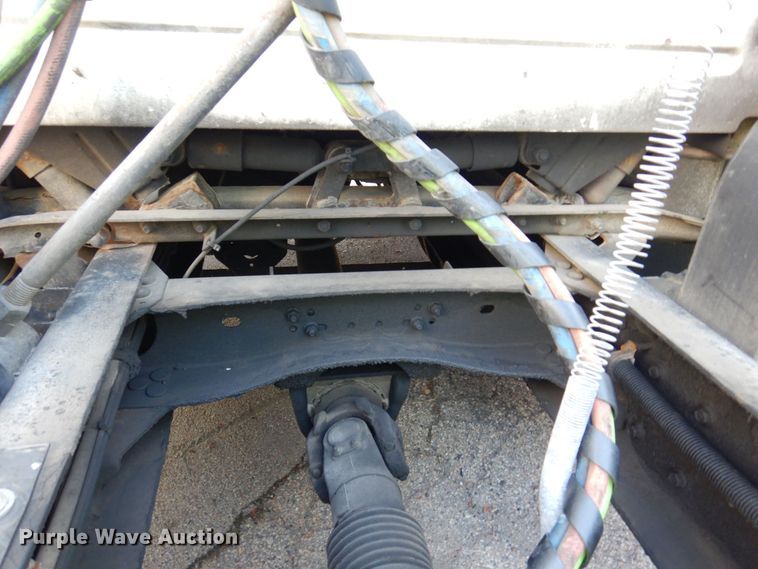 image for item KR9115 1999 Volvo VNL670  semi truck