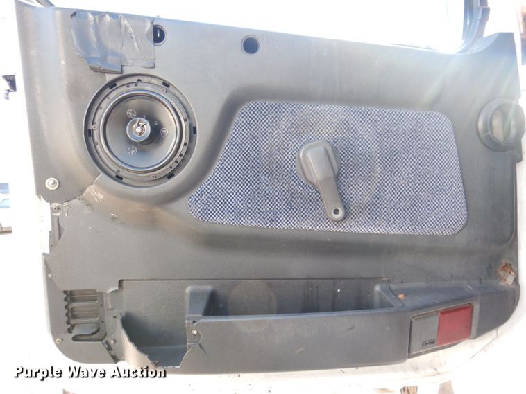 image for item KR9115 1999 Volvo VNL670  semi truck