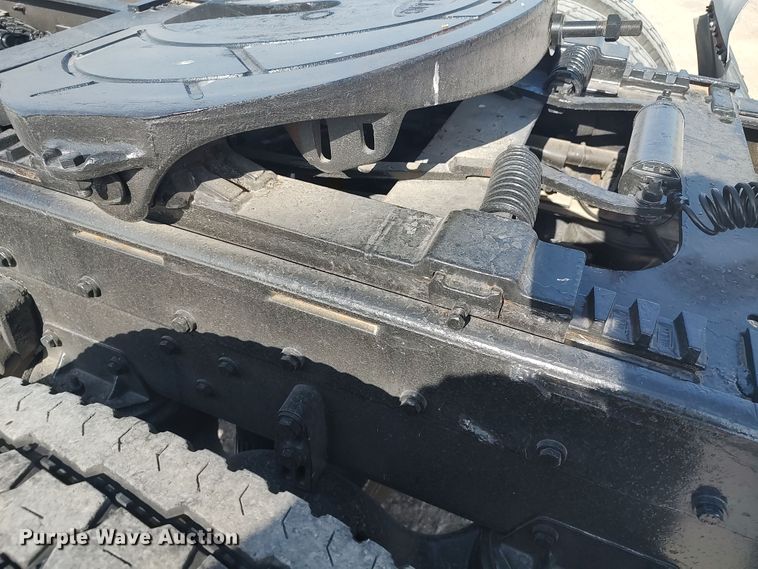 image for item LK9042 1996 Kenworth T800  truck cab and chassis