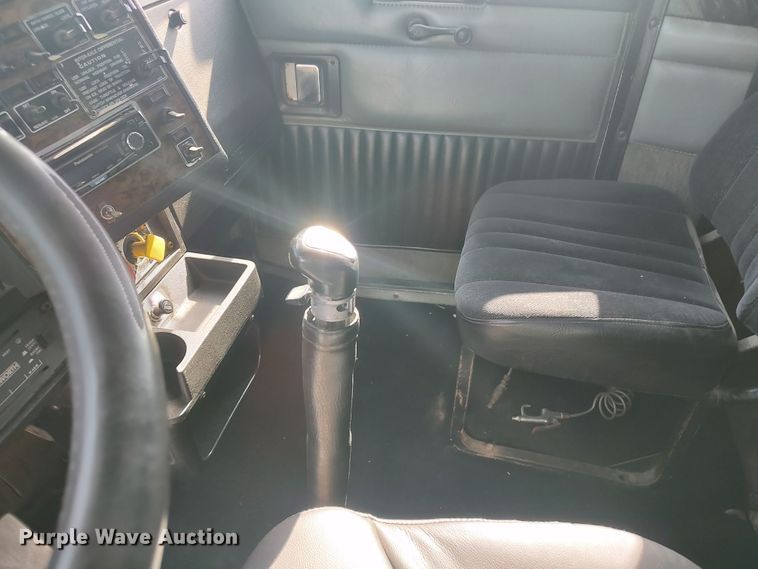 image for item LK9042 1996 Kenworth T800  truck cab and chassis