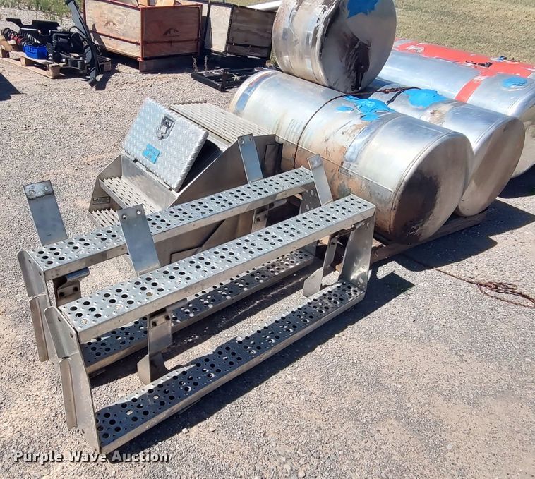 image for item LK9067 Truck parts