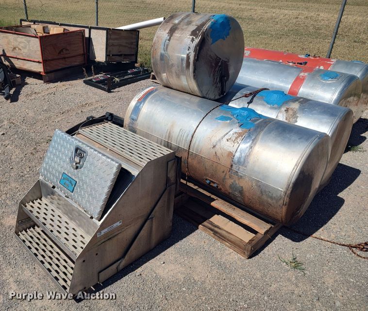 image for item LK9067 Truck parts