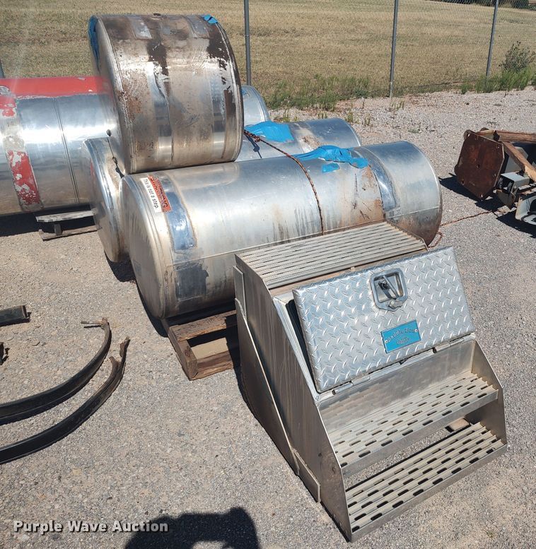 image for item LK9067 Truck parts