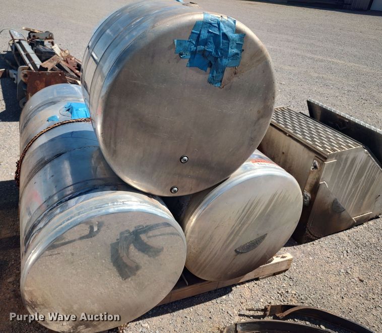 image for item LK9067 Truck parts