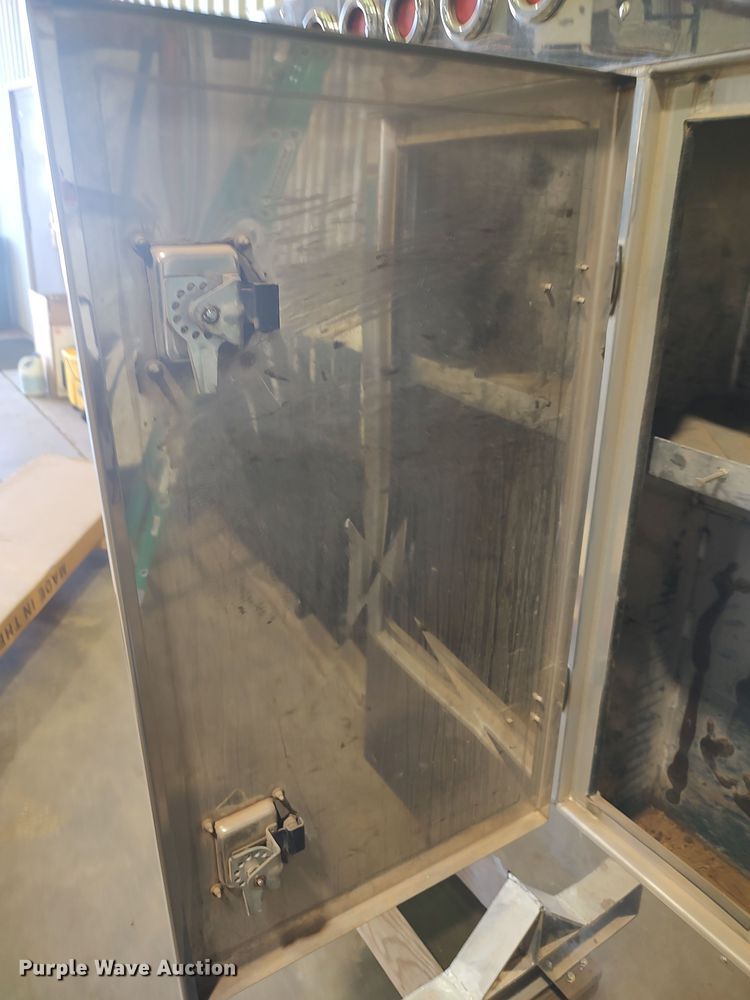 image for item LK9070 Headache rack