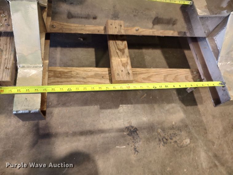 image for item LK9070 Headache rack