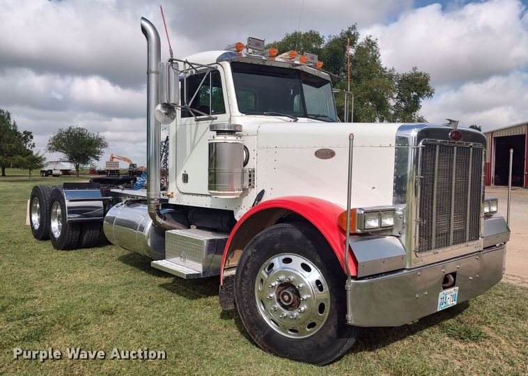 image for item LK9095 1994 Peterbilt 379  semi truck