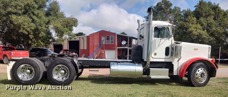 image for item LK9095 1994 Peterbilt 379  semi truck