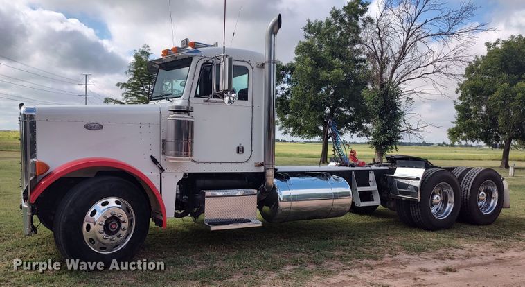 image for item LK9095 1994 Peterbilt 379  semi truck