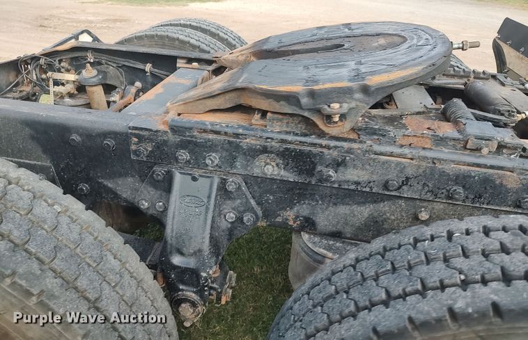 image for item LK9095 1994 Peterbilt 379  semi truck