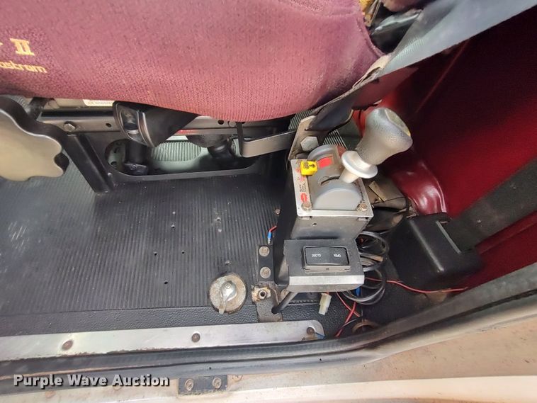 image for item LK9095 1994 Peterbilt 379  semi truck