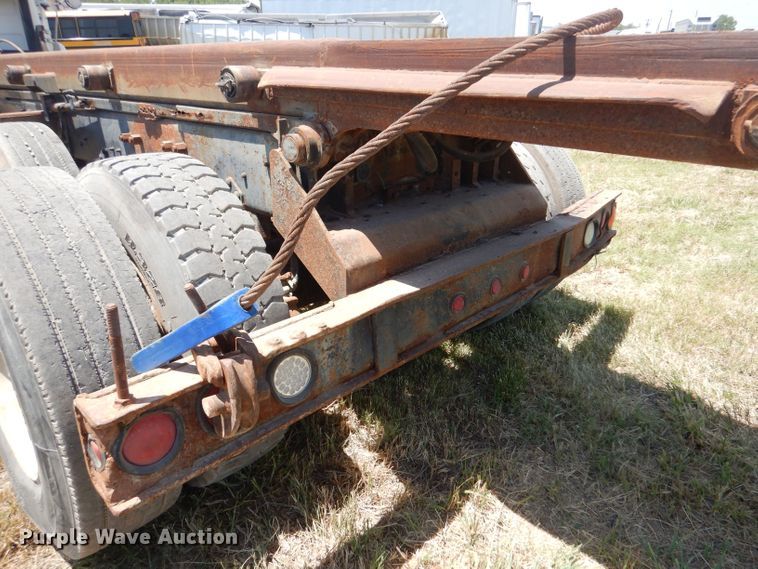 image for item LP9373 1999 Mack 600 DM Maxidyne  roll-off container truck