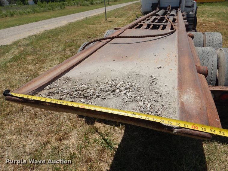 image for item LP9373 1999 Mack 600 DM Maxidyne  roll-off container truck