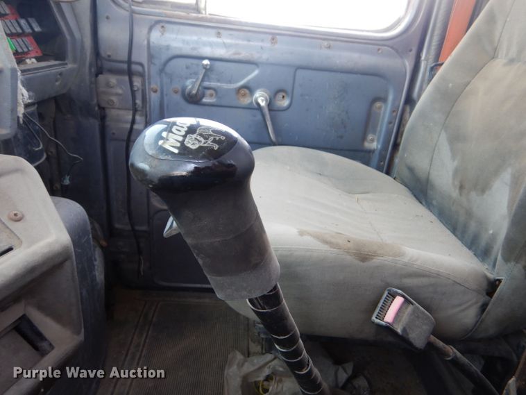 image for item LP9373 1999 Mack 600 DM Maxidyne  roll-off container truck