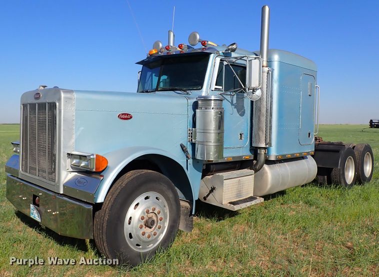 image for item LU9272 1987 Peterbilt 379  semi truck
