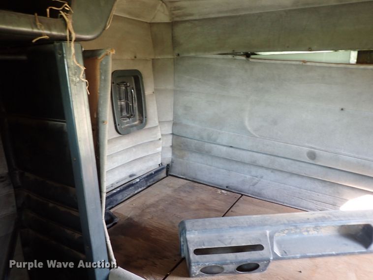 image for item LU9272 1987 Peterbilt 379  semi truck