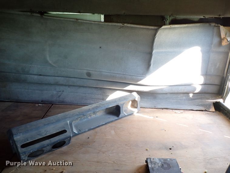 image for item LU9272 1987 Peterbilt 379  semi truck