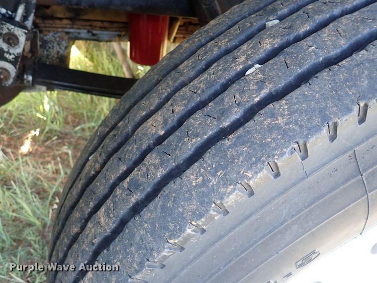 image for item LU9272 1987 Peterbilt 379  semi truck