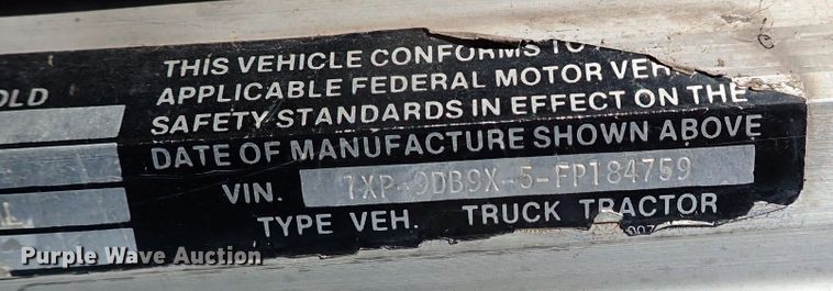 image for item LU9274 1985 Peterbilt 359  semi truck