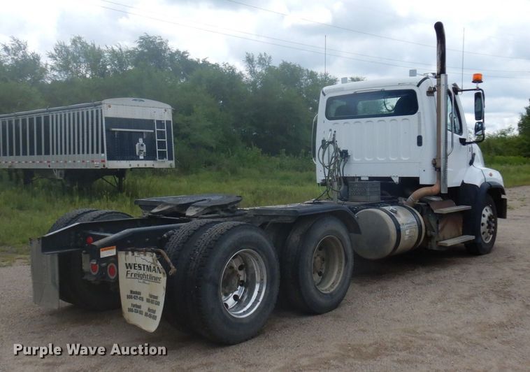 image for item MH9053 2016 Freightliner 114SD  semi truck