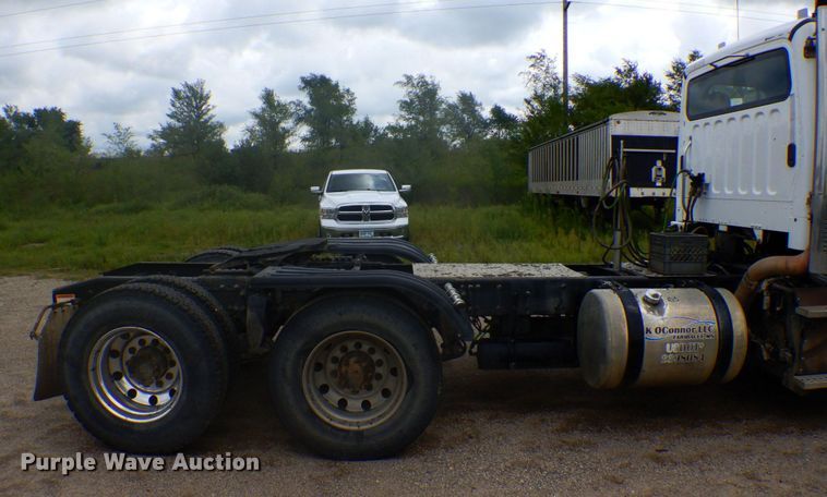 image for item MH9053 2016 Freightliner 114SD  semi truck