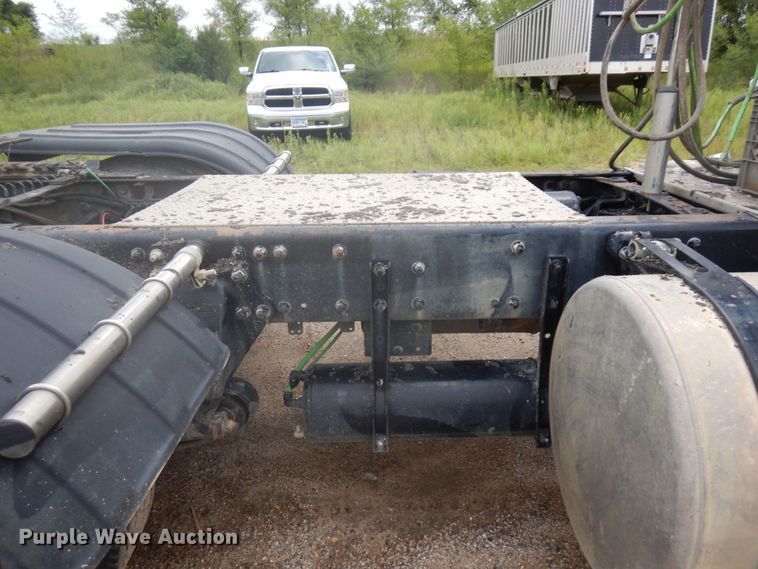 image for item MH9053 2016 Freightliner 114SD  semi truck