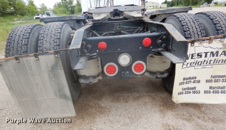 image for item MH9053 2016 Freightliner 114SD  semi truck