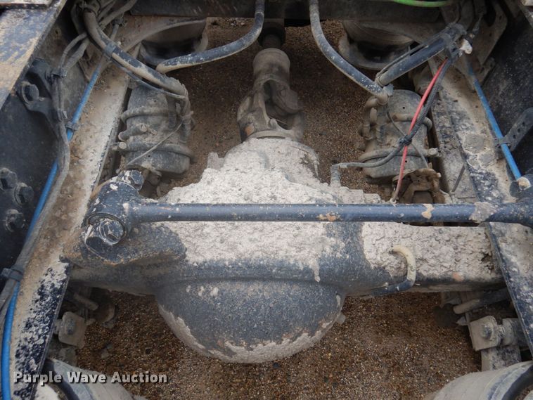 image for item MH9053 2016 Freightliner 114SD  semi truck