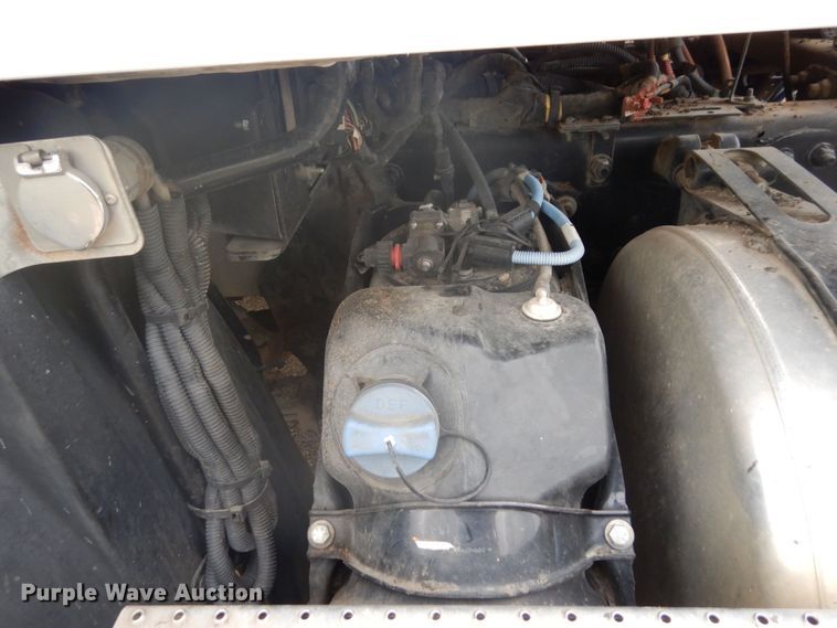 image for item MH9053 2016 Freightliner 114SD  semi truck