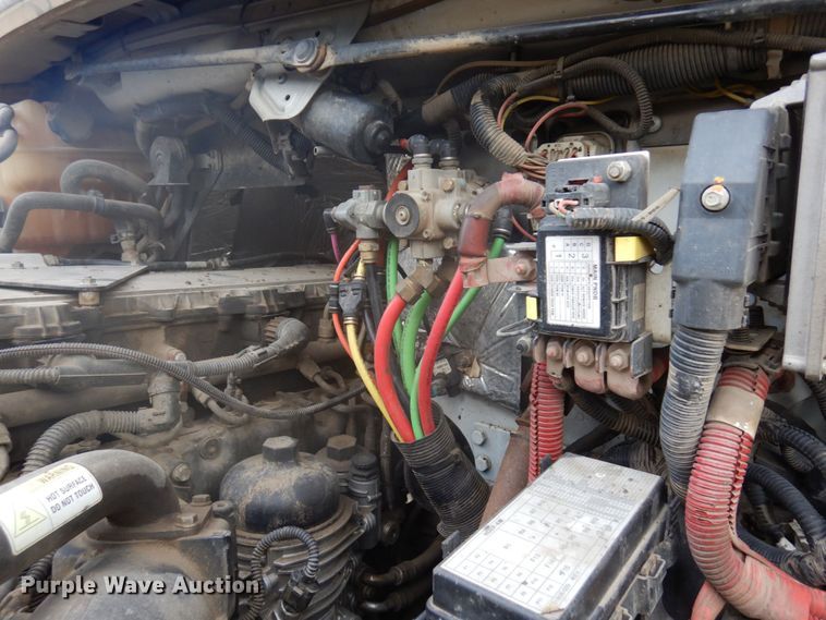 image for item MH9053 2016 Freightliner 114SD  semi truck