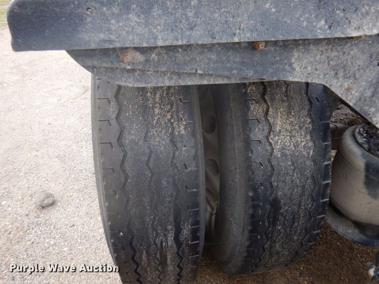 image for item MH9053 2016 Freightliner 114SD  semi truck