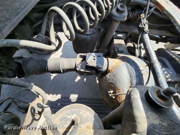 image for item MK9148 2013 Peterbilt 386  semi truck