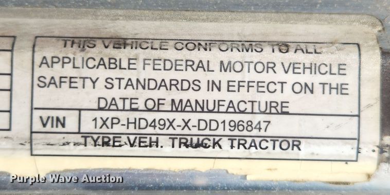 image for item MK9148 2013 Peterbilt 386  semi truck