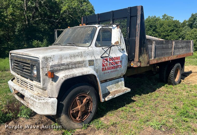 image for item MR9795 1975 Chevrolet C60  dump flatbed truck