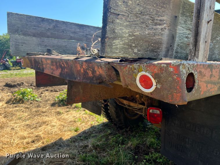 image for item MR9795 1975 Chevrolet C60  dump flatbed truck