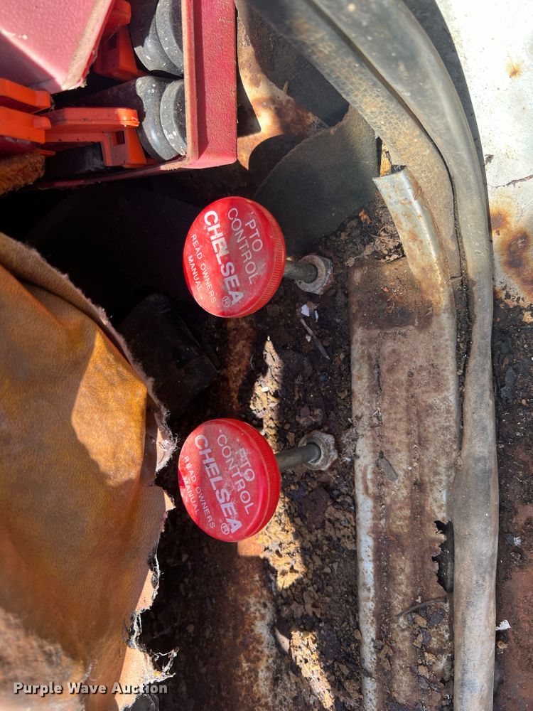 image for item MR9795 1975 Chevrolet C60  dump flatbed truck