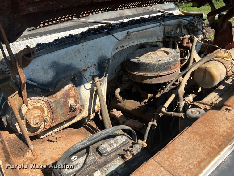 image for item MR9795 1975 Chevrolet C60  dump flatbed truck