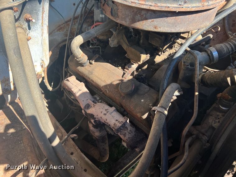 image for item MR9795 1975 Chevrolet C60  dump flatbed truck