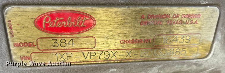 image for item MU9073 2011 Peterbilt 384  semi truck