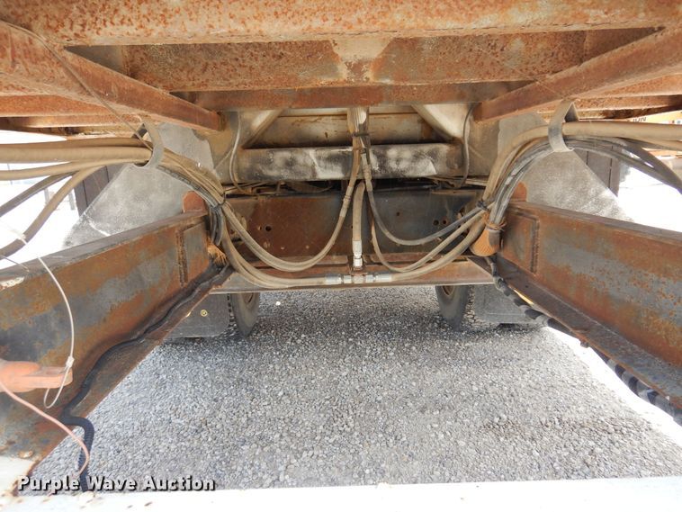 image for item DB7849 2000 GMC C7500  bucket truck