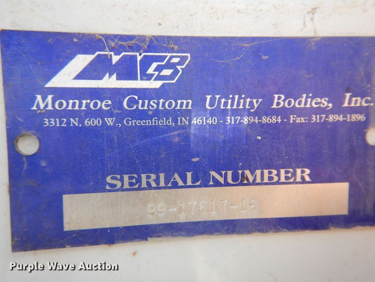 image for item DB7849 2000 GMC C7500  bucket truck